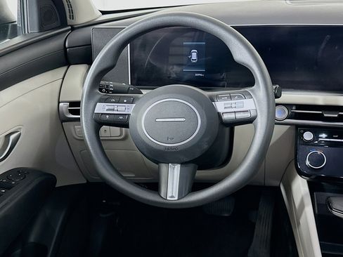 Used 2025 Hyundai Tucson SEL image 18