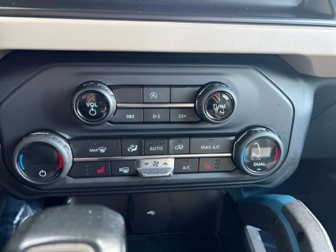 Used 2021 Ford Bronco Wildtrak AWD/4WD image 18