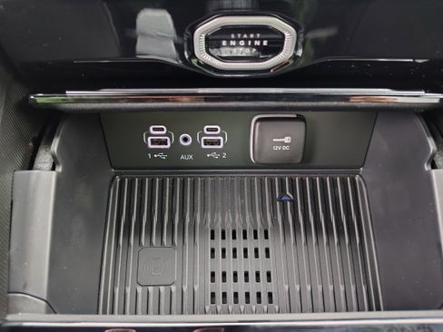 New 2026 Jeep Grand Cherokee L 4WD image 38