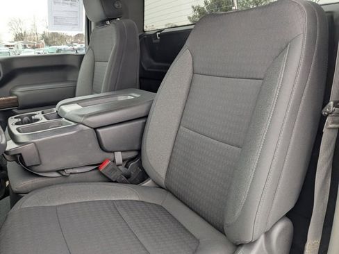 Used 2022 GMC Sierra 2500 SLE w/ SLE Convenience Package image 16