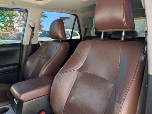 Used 2014 Toyota 4Runner Limited image 11