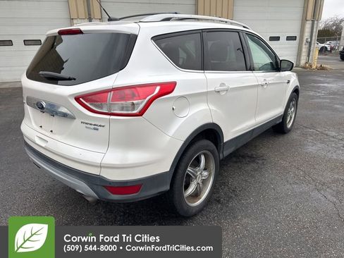Used 2016 Ford Escape Titanium image 11