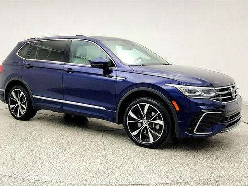 Used 2022 Volkswagen Tiguan SEL R-Line AWD/4WD image 3