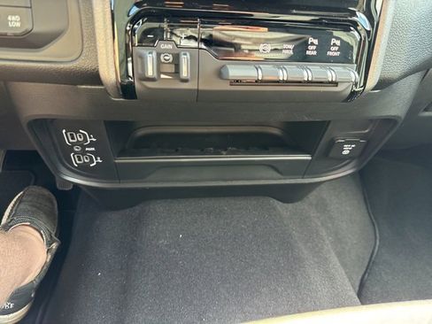 New 2025 RAM 2500 Tradesman image 36