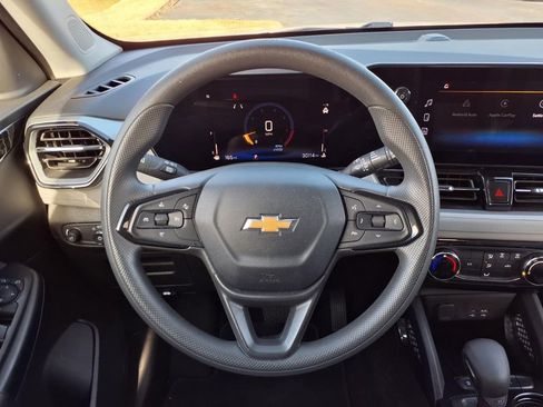 Used 2024 Chevrolet TrailBlazer LT image 14