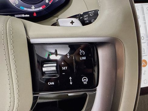 New 2026 Land Rover Range Rover SE AWD/4WD image 13