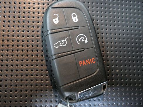 Used 2019 Jeep Compass Limited w/ Safety & Security Group image 25