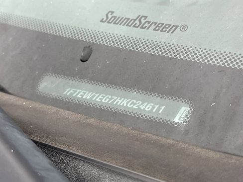 Used 2017 Ford F150 Lariat w/ Equipment Group 501A Mid image 12