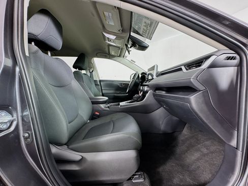 Certified 2024 Toyota RAV4 LE AWD/4WD image 27