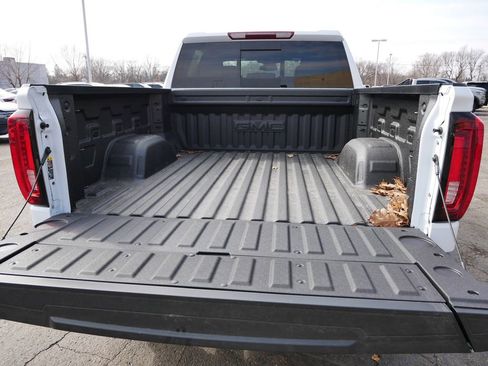 New 2026 GMC Sierra 1500 SLT w/ SLT Premium Plus Package image 6