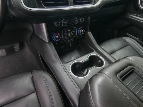 Used 2023 Chevrolet Tahoe Z71 w/ Luxury Package AWD/4WD image 21