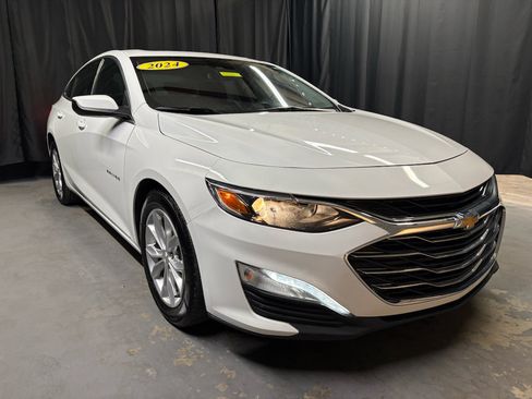Used 2024 Chevrolet Malibu LT FWD image 3