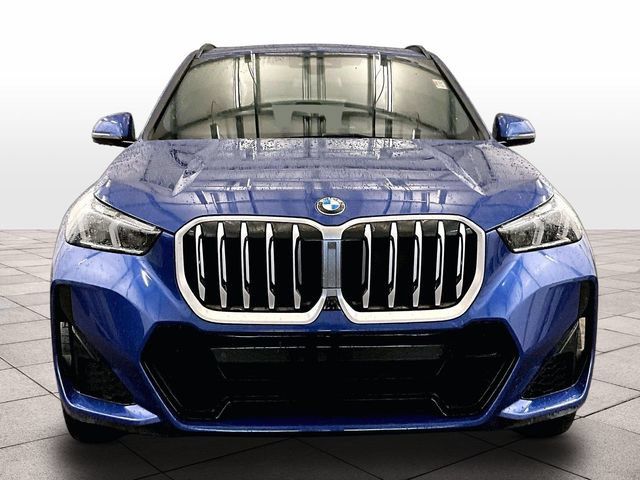 Used 2023 BMW X1 xDrive28i w/ Premium Package AWD/4WD image 3