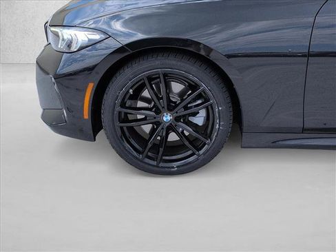 Used 2023 BMW 330i Sedan w/ M Sport Package RWD image 14