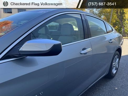 Used 2023 Chevrolet Malibu LS image 11