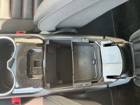 Used 2016 Ford Fusion SE w/ Equipment Group 201A FWD image 27