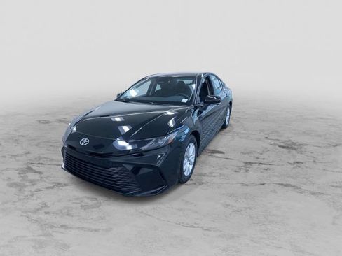 Used 2026 Toyota Camry LE FWD image 6