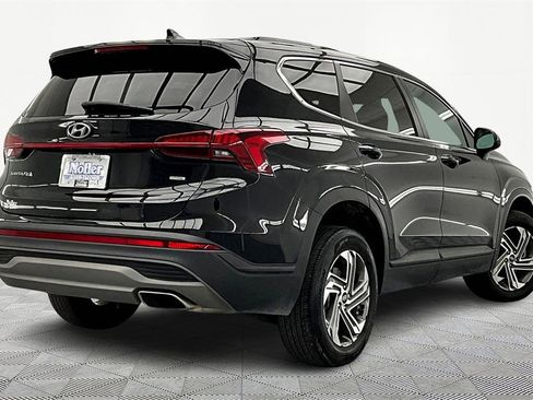 Used 2023 Hyundai Santa Fe SE image 2