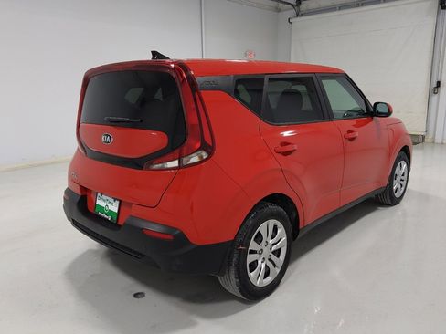 Used 2021 Kia Soul LX image 9