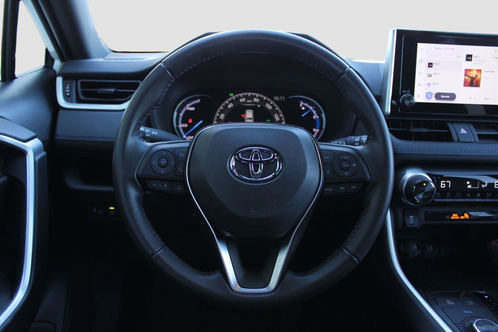 Certified 2025 Toyota RAV4 SE AWD/4WD image 27