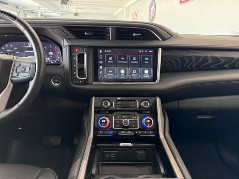 Certified 2023 GMC Yukon Denali w/ Denali Reserve Package AWD/4WD image 22