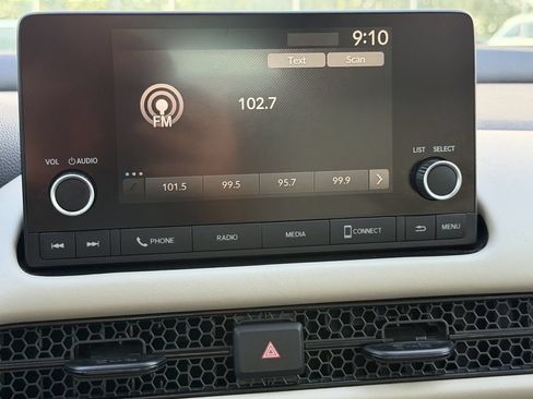 Used 2025 Honda HR-V LX image 21