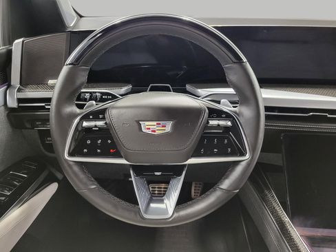 Certified 2025 Cadillac Escalade V w/ LPO, Floor Liner Package AWD/4WD image 5