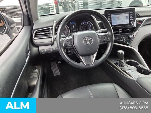 Used 2022 Toyota Camry SE w/ Convenience Package FWD image 7