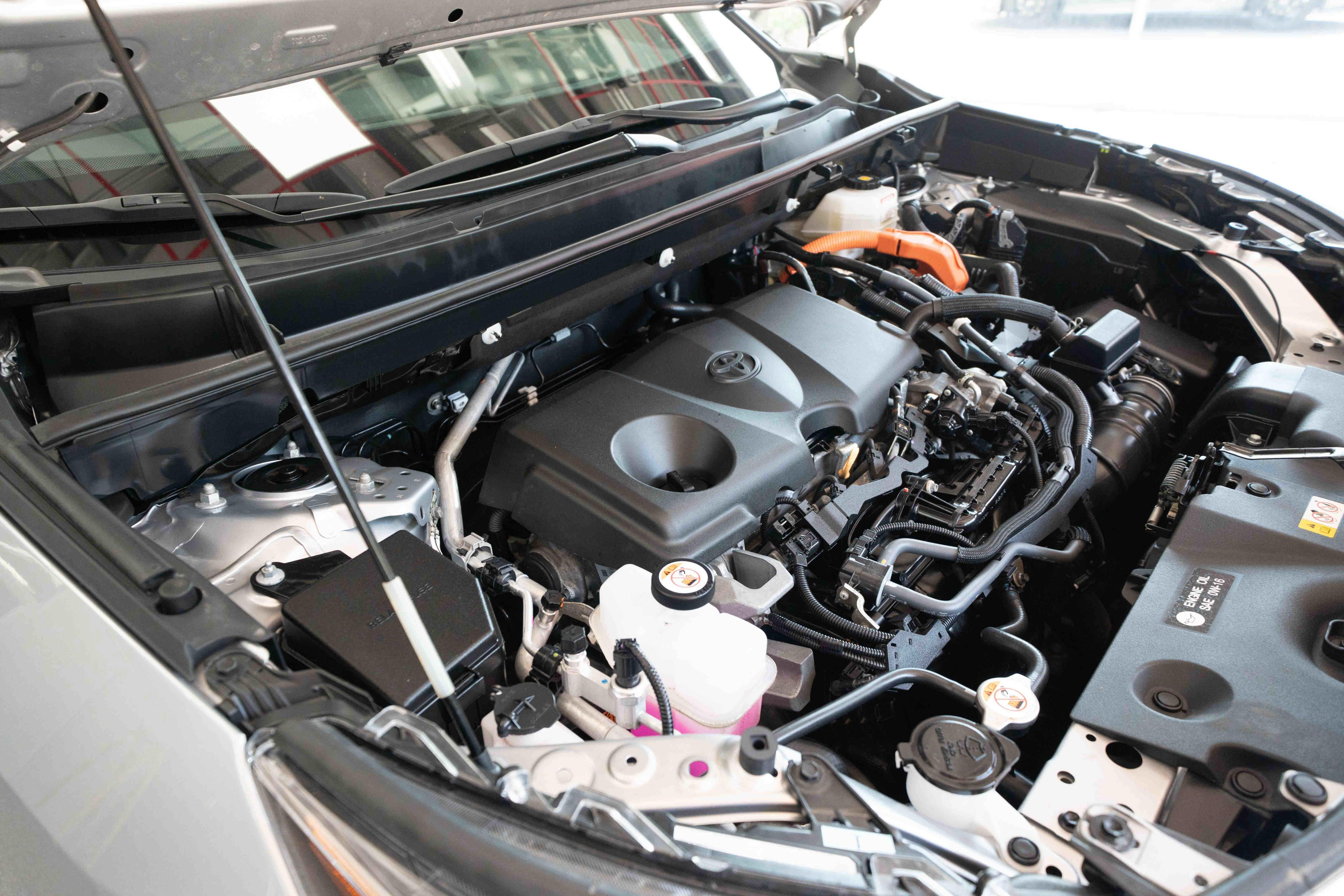 Certified 2025 Toyota RAV4 XLE AWD/4WD image 33