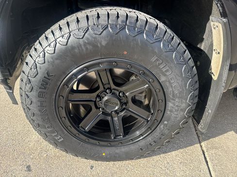 Used 2019 Ford F150 Lariat w/ Equipment Group 502A Luxury image 9