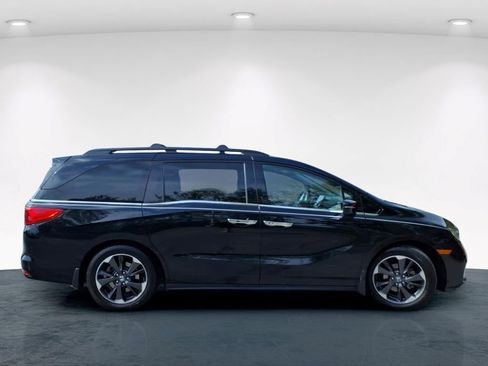 Used 2023 Honda Odyssey Elite image 7