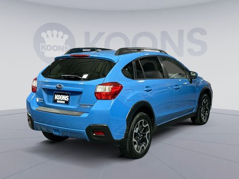 Used 2017 Subaru Crosstrek 2.0i Premium w/ Moonroof Package image 7