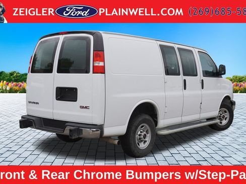 Used 2024 GMC Savana 2500 w/ Driver Convenience Package RWD image 5