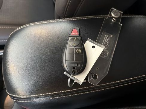 Used 2016 Jeep Cherokee Latitude w/ Cold Weather Group image 30