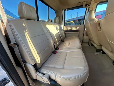 Used 2010 Ford F350 Lariat image 17