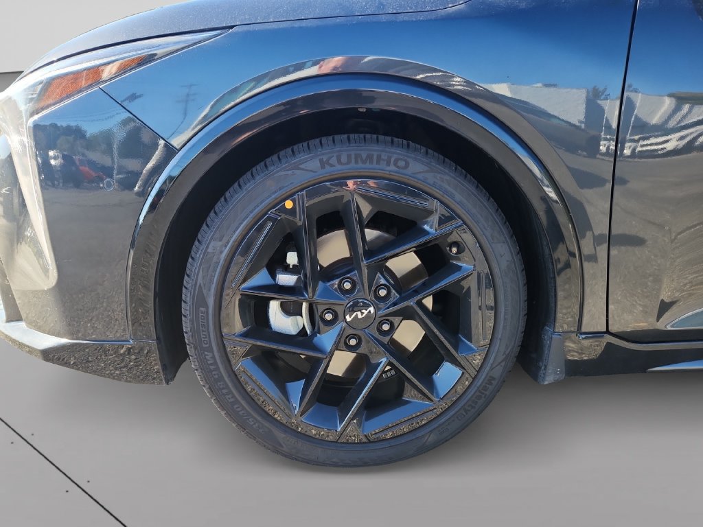 Certified 2025 Kia K4 GT-Line Turbo FWD image 9