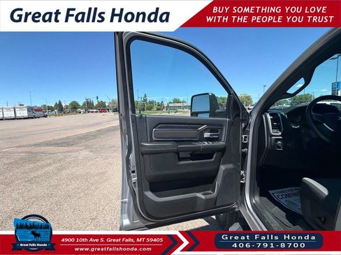 Used 2024 RAM 2500 Big Horn w/ Bed Utility Group AWD/4WD image 10