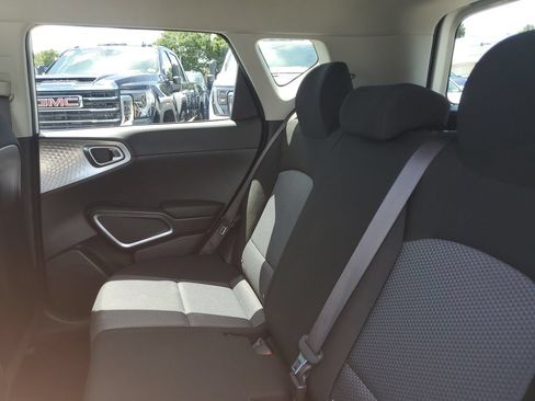 Used 2023 Kia Soul LX w/ Option Group 015 FWD image 13