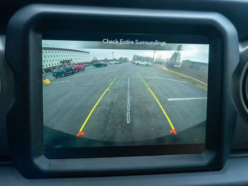 Used 2022 Jeep Wrangler Unlimited Sport image 19