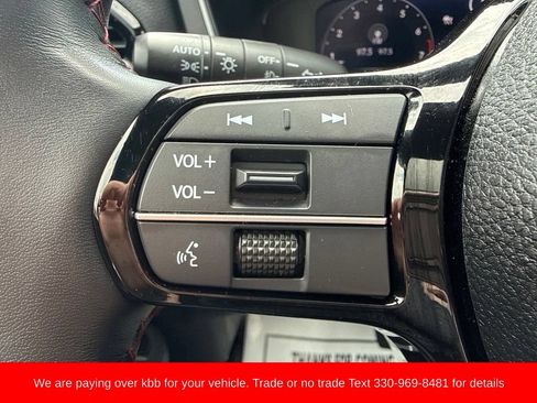 Used 2025 Honda Pilot Black Edition image 18
