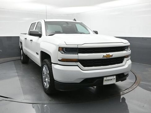 Used 2018 Chevrolet Silverado 1500 Custom w/ Texas Edition RWD image 21