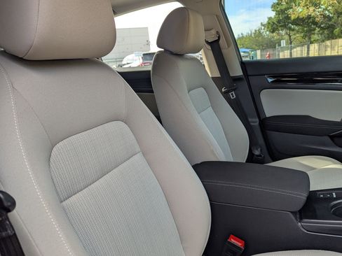 Certified 2023 Honda Civic EX image 27