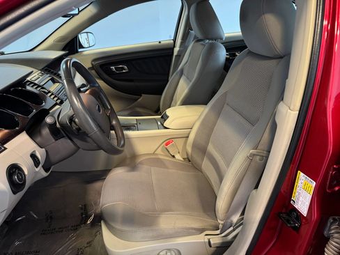 Used 2010 Ford Taurus SEL FWD image 11