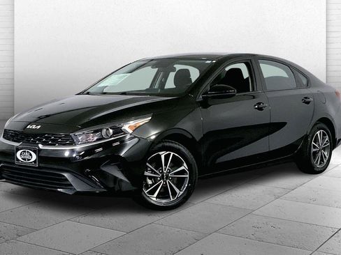 Certified 2024 Kia Forte LXS image 12
