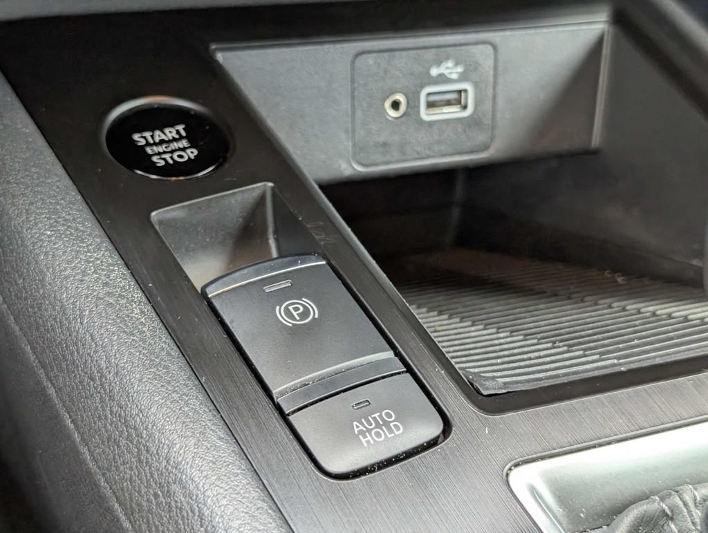 Used 2025 Nissan Kicks S FWD image 22