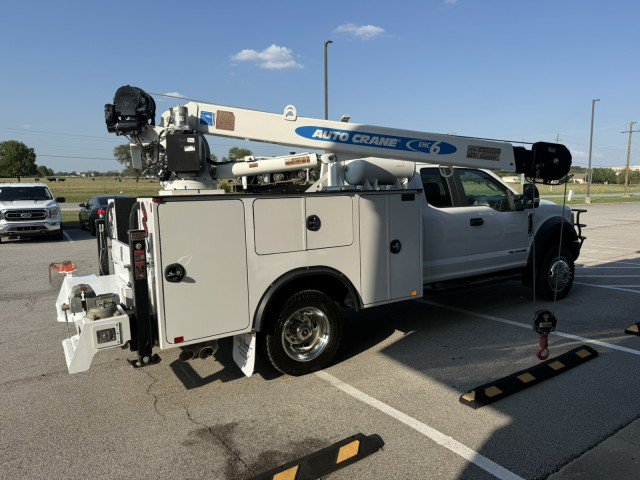 Used 2019 Ford F550 4x4 SuperCab Super Duty image 14