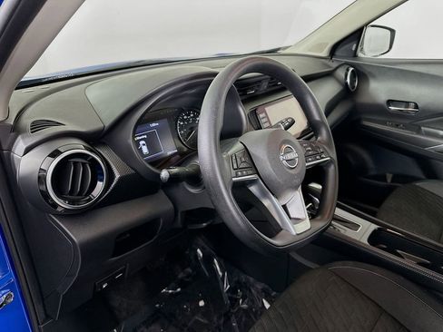 Certified 2023 Nissan Kicks SV image 16