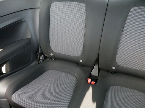 Used 2017 Volkswagen Beetle 1.8T S image 12