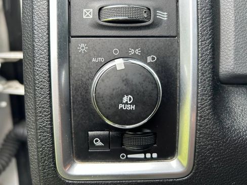 Used 2016 RAM 1500 Big Horn AWD/4WD image 18