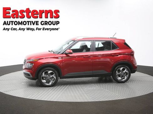 Used 2025 Hyundai Venue SEL FWD image 60